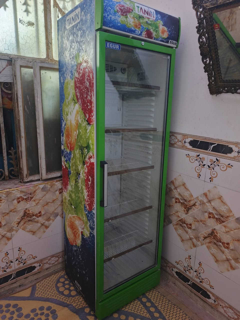 اسلام عليكم عارضه للبيع شغاله نضيفه مابيه شي  العنوان ابوصخير حيره والموشراي لا يتصل رجان  سعر 250وبيها  مجال قليل للشراي ***********
