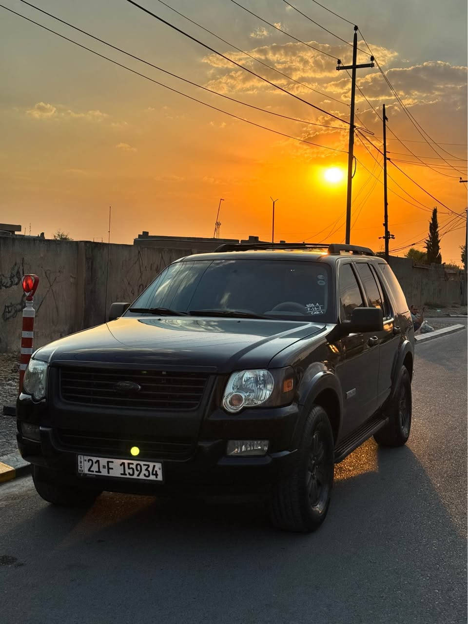Ford explore2007 
فول مواسفات تەنها سلاید نیە
ناوزەرد
دەبل ئەکسل 
تبرید مەرکەزی
سێ رێز کوشین 7 نەفەری
یەک پارچەی هەیە بی داخلی بێ ئەرباگ
رەقەمی نوێیە و سەنەوی بە سەر چوە 
740 هەزار غه رامەی لەسەرە دوای معامەلە دەی گەرێنمەوە

فول موصفات ماعدا فتحه 
دبل اكسل
كشنات 3 مقعد 
تبرید مرکزي
بيه واحد قطع صبغ بدون داخل و بدون ايرباك
رقم جديد و سنويه منتهي 
عليه 740 الف غرامه 
*********** واتس ئاب أربيل, العراق
