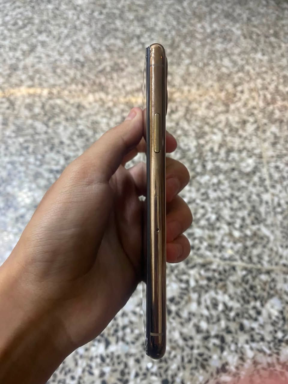 سلام عليكم حبايب كلبي11برو  نضيف اخو الجديد اعيد واكرر اخو الجديد السعر180وبيه مجال لل شراين فقط الرقم ***********وتساب
