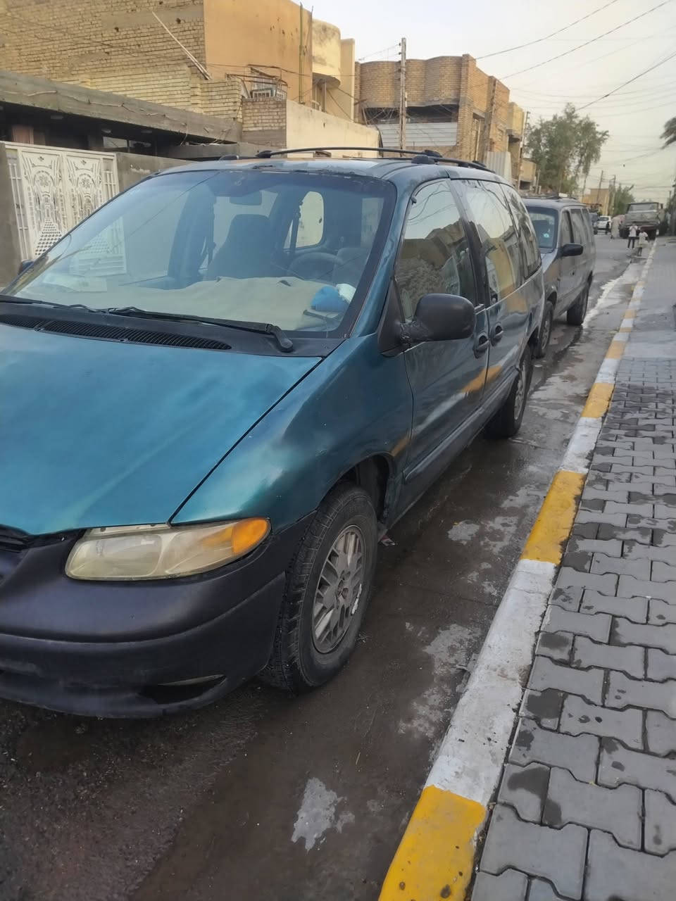 دوج كرفان 2000
رقم بغداد انكليزي تحويل شرط
مكينة ٦ سلندر محرك دخان
داخلهة دشبول جديد
تخم تاير جديد ويل كب
كهربائيات كاملة شغالة
السعر ٢٨ وبيه مجال للشراي مكاني الحسينية الراشدية
*********** واتساب
