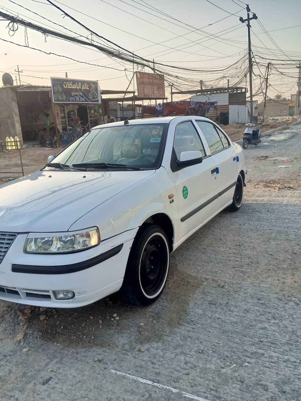 السلام عليكم سياره سمند للبيع موديل 2017 السياره بيه باردات اثنين على خفيف بلجاملغ الامامي والخلفي والباقي مكفول رقم انكليزي سنويه 28 اله تسقط تبريد شغال العنوان نجف الكوفه شارع المعمل السعر 53وبيه مجال للتواصل ***********
