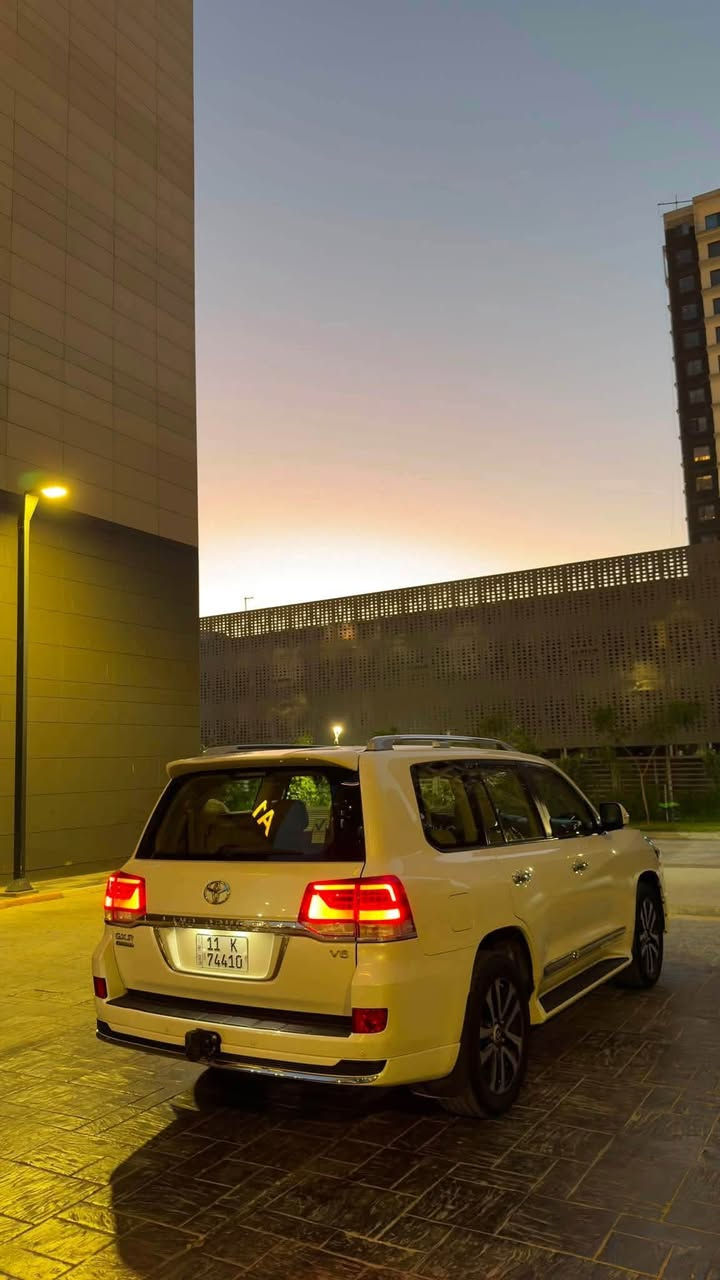 ((TOYOTA LAND CRUISER WHITE EDITION))
(2019)

شركة ساز 

فول مواصفات

المواصفات:

مقاعد جلد

مقاعد كهرباء

4 كاميرات

مرايا قلاب مع البك

تشغيل عن بعد

مرايا شفط

إشارات بالمرايا

بصمتين مع السيارة

إشارات ترحيب

3 شاشات

ثلاجة

إشارات لكزس

4 بصمات أبواب

دبل ماوس

مودات قيادة

تحكم ستيرن

مثبت سرعة

حساسات أمامية وخلفية

LED نهاري

فتحة سقف

السيارة مكفولة كفالة عامة:

من الصبغ

ومن فتح المحرك

كفالة مكينة وكير

( (اكو تكحيل بسيط بين الباب الخلفي والجاملغ ))

تخم تاير اصلي جديد

السيارة متصرف عليها ألف دينار ومتكاملة من كل النواحي

رقم بغداد 

باسمي – تحويل ثاني يوم

المكان: بغداد – حي الحسين
السعر :- 47,900$

التواصل :- 

***********
