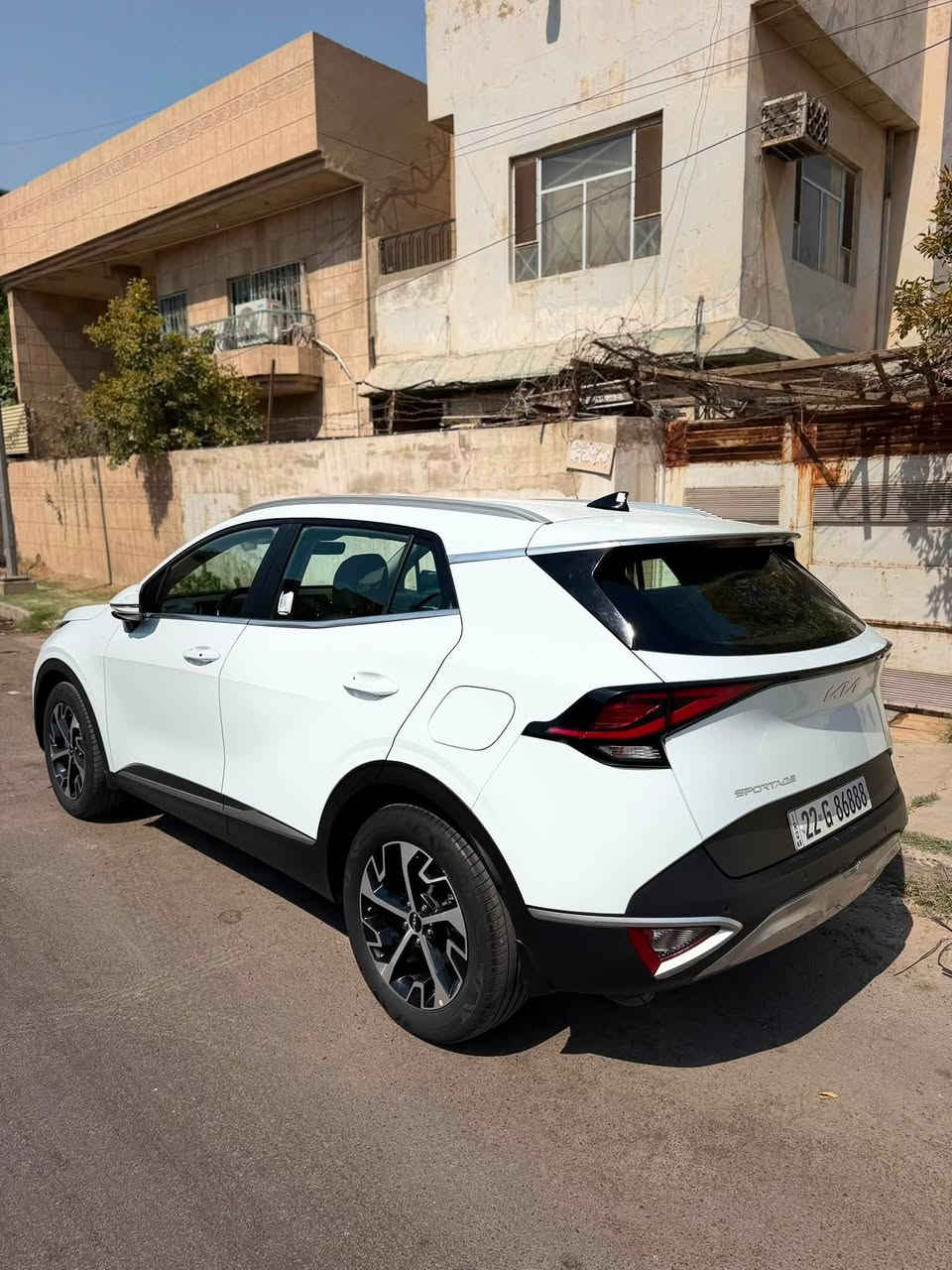 كيا سبورتح خليجي وكالة NIM - 2023 رقم مميز
كيا سبورتج خليجي  -  ٢٠٢٣ - ممشى : 22 الف كيلومتر 
( رقم اربيل مميــز )
( كفاله عامة ) عدا بارد بسيط باب خلف السائق 
- ( السونار مرفق مع الصور )
بصمة - تشغيل عن بعد - شاشة ديجيتال - كامرة خلفية - حساس خلفي - مري شفط - اوتو هولد - وضعيات قيادة - تحكم يترين جهتين - كروس سرعة
( هزة جديدة 2027 - تحويل مباشر ) 
العنوان : بغداد . الكـاظمية . شارع اكد 
هاتف : *********** علـي
- السعـر :  195 ورقة مجال بسيط
