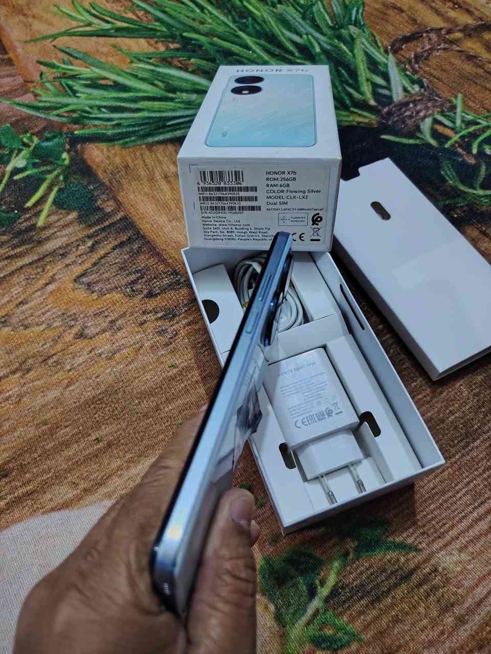 هونر X7b ذاكره 256 كل غراضه موجوده بطاريه 6000 اريده 175 رقمي بي وتساب *********** بغداد واكو توصيل داخل بغداد فقط

