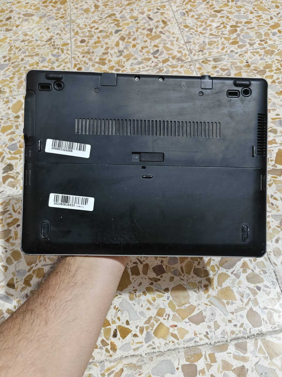 HP 810 G3 • قلاب 360 لمس • رام ١٢ جيجا