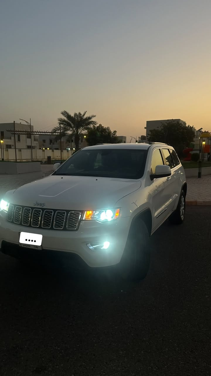جراند شيروكي لاريدو • ٢٠٢١ • رقم بغداد