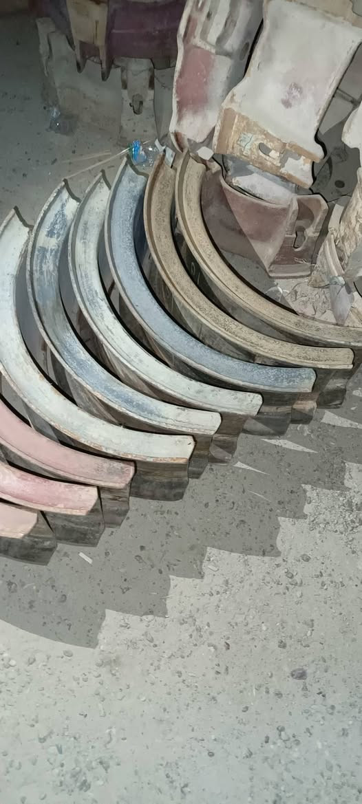 السلام عليكم ويل 3 قطع العدد 3 حجم 1200/24
هنغاري  باب اول ابو الظهر الاحمر عدد 2  و الماني عدد 1
نضافة 80٪
السعر شلع 450 الف المكان التاجي 
الاستفسار 
‏‪***********‬‏
***********
