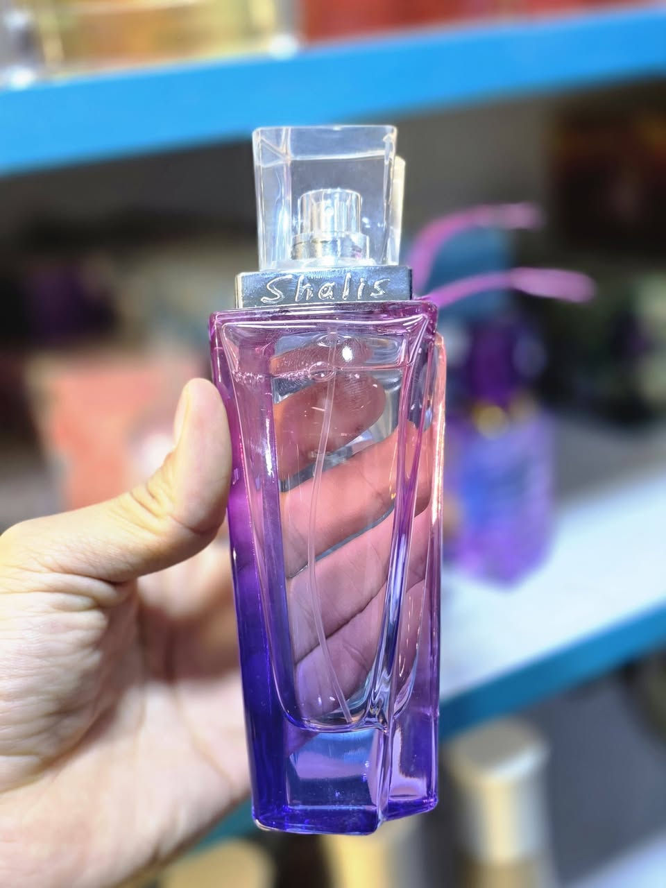 عطور ماركات • اصلية • توصيل