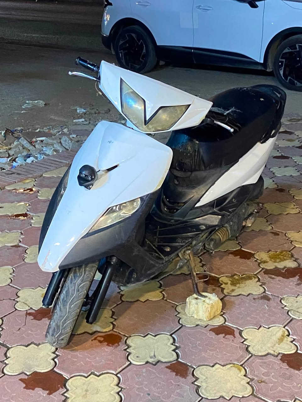 ثعلب كابريتر بيع أو مراوس بغداد الدورة
سلام عليكم 
ثعلب كابريتر للبيع جاهزة كهربائيات شغالة مكينة نشطة الدراجة حلوة مكاني بغداد الدورة شارع الصحة ترهم بيع و ترهم مراوس بدراجة كير سعرها ٤٠٠ و بيها مجال بسيط للاستفسار خاص أو على الرقم ***********
