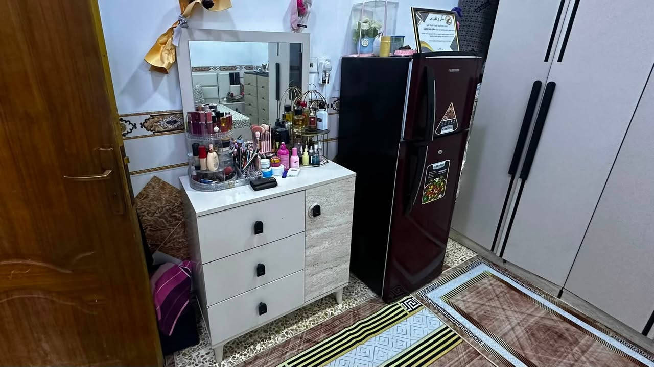 غرفة نوم تركي للبيع 
ميسان ابو رمانة السعر ٤٥٠وبيها مجال للشراي 
للاتصال ***********
