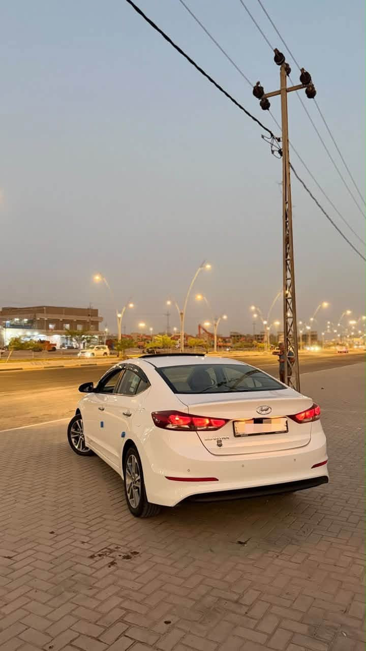 ال سلام عليكم 
الانتره 2019 سوبر 
سياره خليجي فول مواصفات 
السياره كفاله  
ما عدا بارد مكانين 
رقم اربيل 
بصمه 
تحكمات 
حساسات 
تحويل وكاله حاضر 
سياره جاهزه من كلشي 
كير محرك كفاله 
مكانه السياره بصره 
.رقم***********.............
السعر. 140 وبيه مجال
