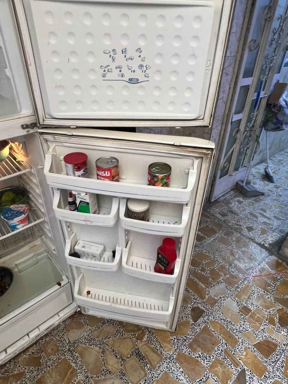 ثلاجة • بحاجة تصليح • بغداد حرية