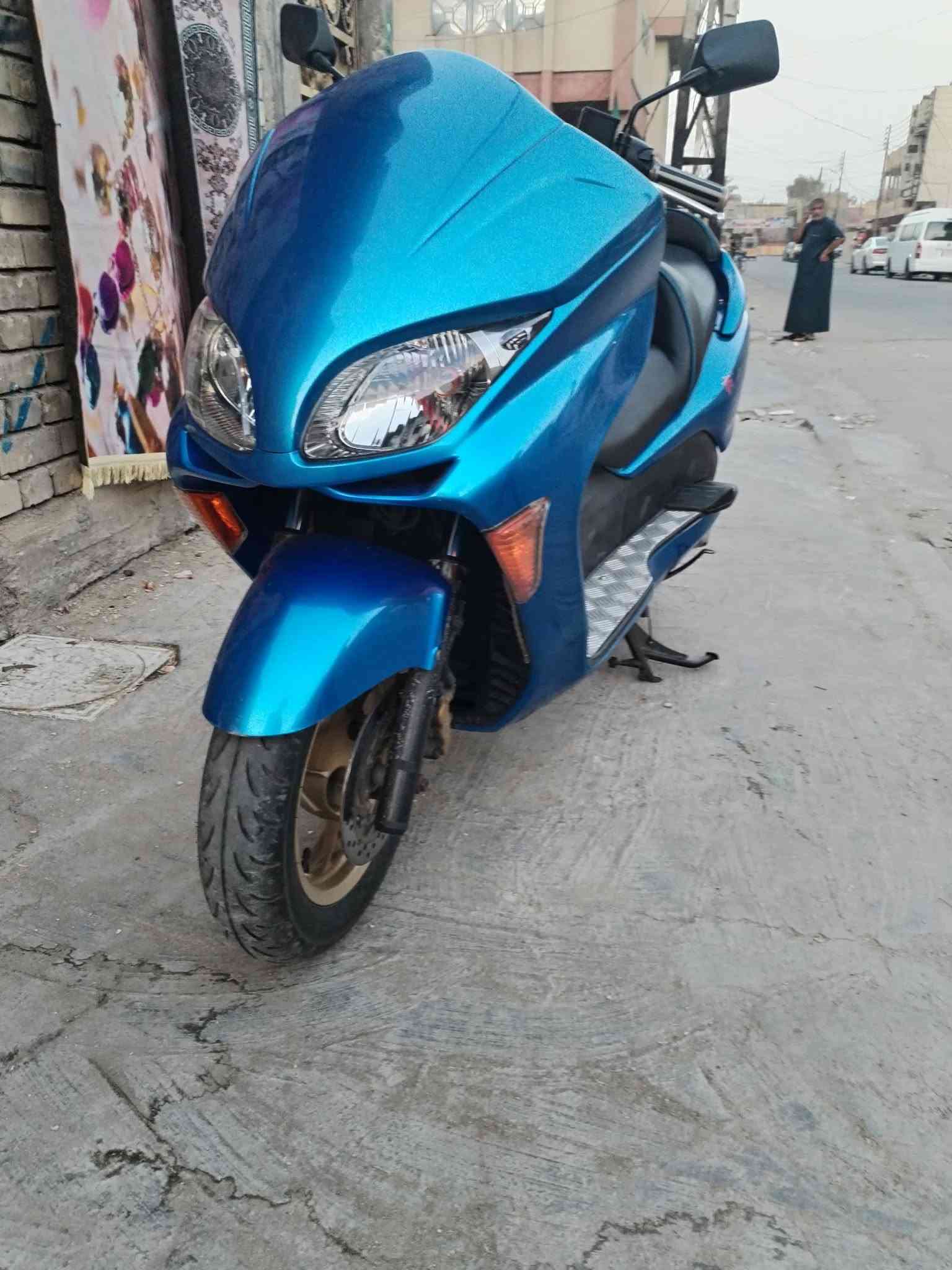 سلام عليكم دراجا فورزا صفر تسعه  دراجا جاهزا من كلشي بلاديا مكفوله من كلشي الدراجا جاهزا ماذب ربع عليها العنوان بغداد حي نصر ***********
