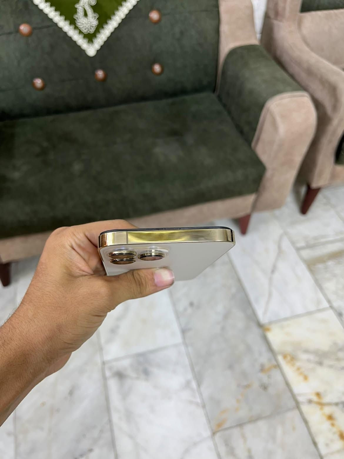 ايفون 13 برو ماكس 🔥
لون ذهبي مميز ✅
ذاكرة 256 ✅
نموذج M ✅
بطارية 85 ✅
نضافه 100% ✅
فيس ايدي شغال ✅
مكفول من العطل ✅
سعر 530 وبي مجال بغداد بلديات  امبدل شاشه تخبل رقم ***********
