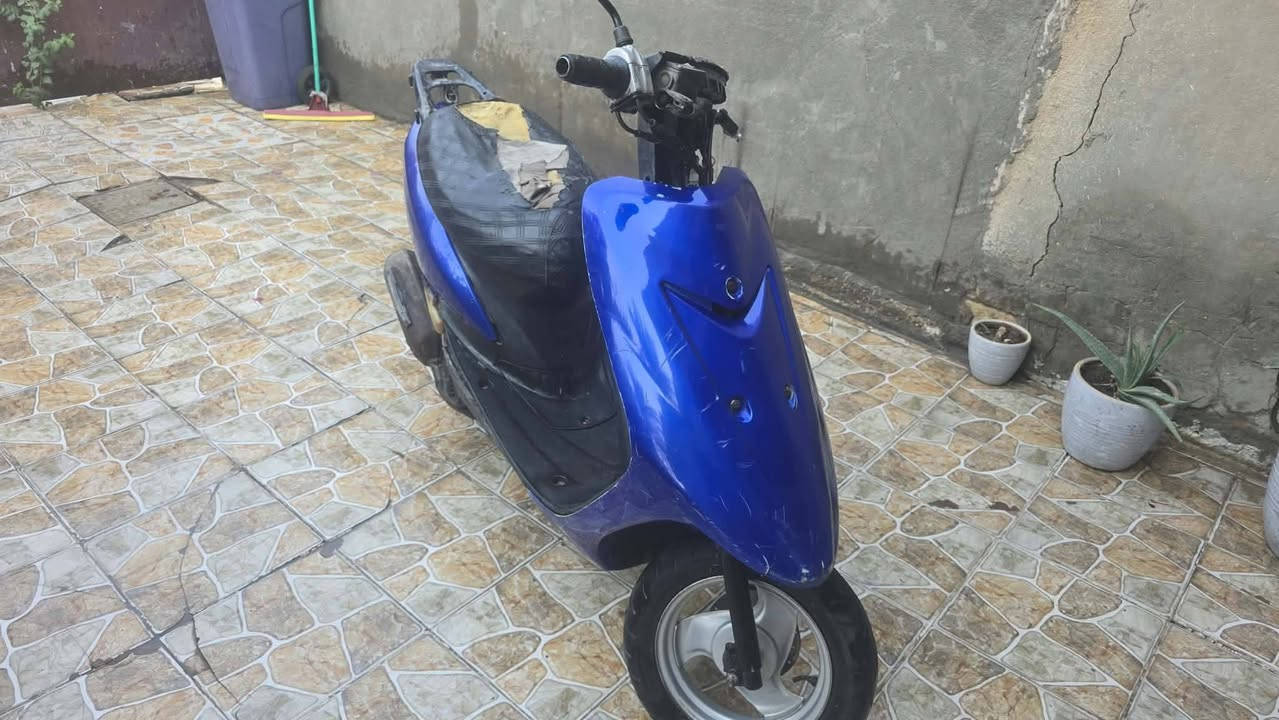سلام عليكم دراجه عصفوري للبيع شغاله نص نكره للبيع السعر ١٣٥ بيهه مجال بسيط او للمراوس اب بطه للإستفسار خاص او اتصل عل رقم ***********
