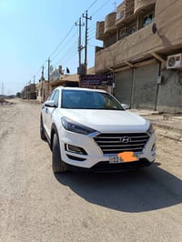 توسان 2020 خليجي رقم بغداد ماشيه قليل السياره جديده تخم تاير  مال جناي...