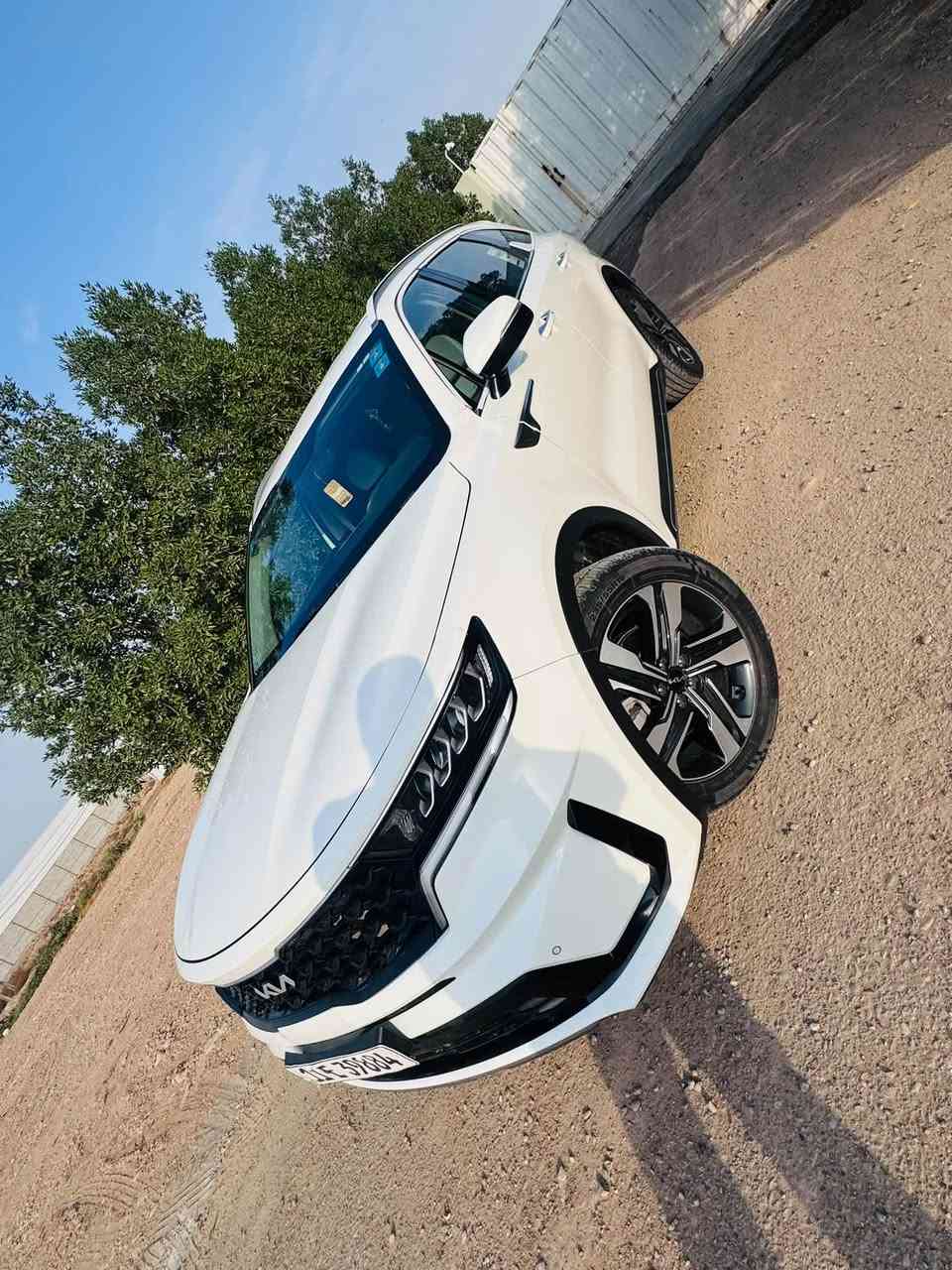 سورنتو ٢٠٢٣ • ماشيه ٥٨٠٠٠ • رقم بغداد
