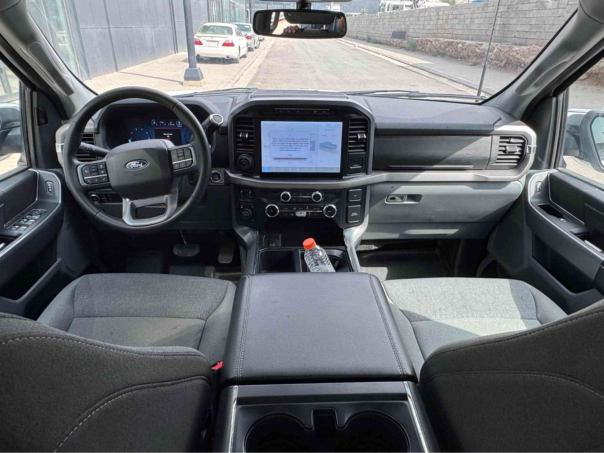 F150 XLT • محرك ٣.٥ • نظام ٤×٤