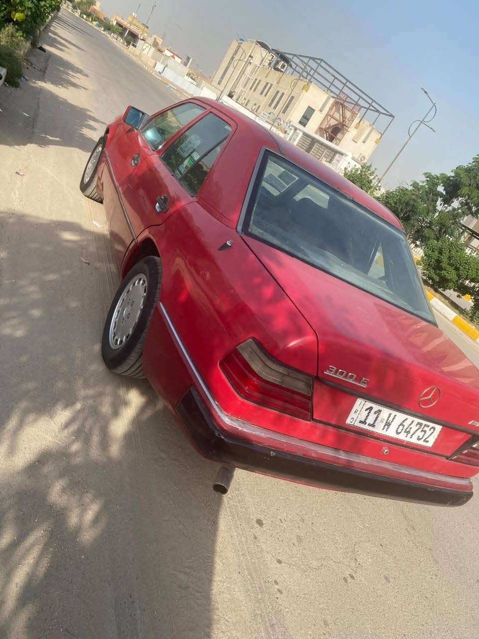 مرسيدس دب • ١٩٨٧ • رقم بغداد