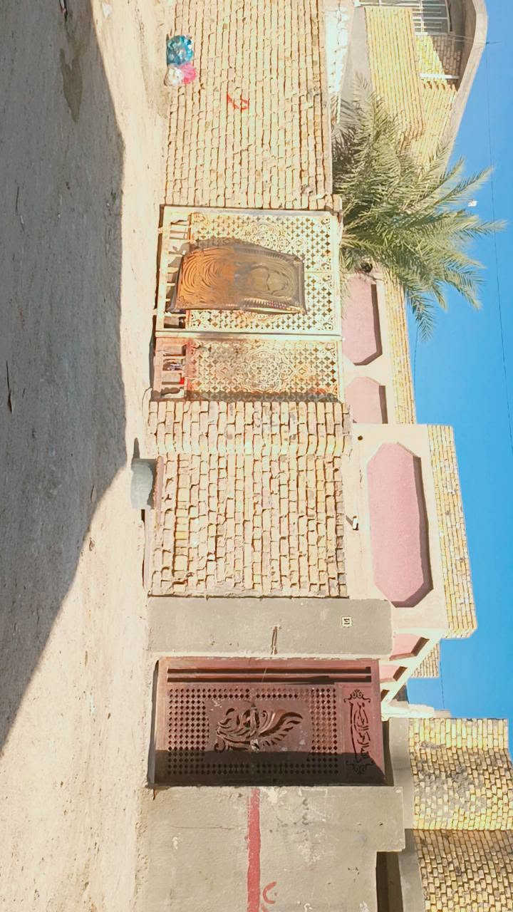 بيت ومشتملين للبيع طابو صرف
المساحة٤٨٠طابو صرف بالاضافة ١٢٥ طابو زراعي
مكان حي الحكيم نزلة بيت خليفة بفرع شارع العمارة
البيت طابق ونص يتكون من اربع غرف نوم +صالة+مطبخ+استقبال
مشتمل طابق ونص يتكون من غرفتين نوم +صالة+مطبخ+استقبال
مشتمل طابقين يتكون طابق الاول من غرفة نوم+صالة+مطبخ+استقبال والطابق الثاني هيكل بدون صب
للاستفسار الاتصال على الرقم ***********

