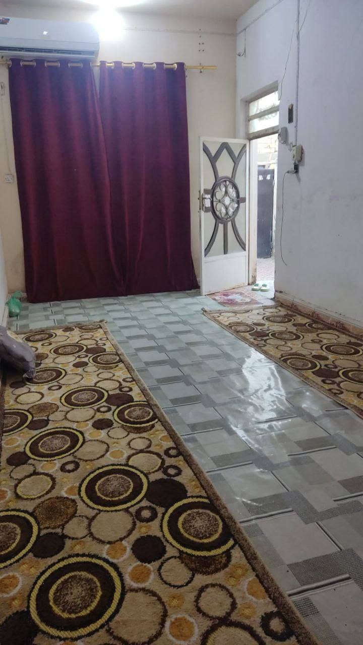 الـسلام علـيكم اعـاده الـنشر بسـبب الوعـود الكـاذبـه ....
بـيت للـبيع مـساحتـه 125 مـتر طـابو صـرف بـناء طـابـوك 
مكـون مـن غـرفه وصـاله ومطـبخ واسـتقبـال وصحـيات وفـوك مخـزن كبـير 
السـعر 50 وبـي مجـال للـشراي 
المـوقع الديوانيه _ الشافعيه _ قرب صوره الامام العباس (ع)

للاستفسار اكثر الاتـصال على الرقـم *********** او مراسـله واتـساب على نفـس الرقـم
