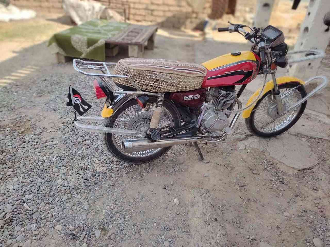 سلام عليكم موطور البيع ✅ اربعه كير  موديل 2020✅ ماطور نظيف وحلوه كهربائيات شغاله نفس الباسوره ماكو اختلاف والمو شراي لا يتعبني السعر 270 وبي مجال ***********
