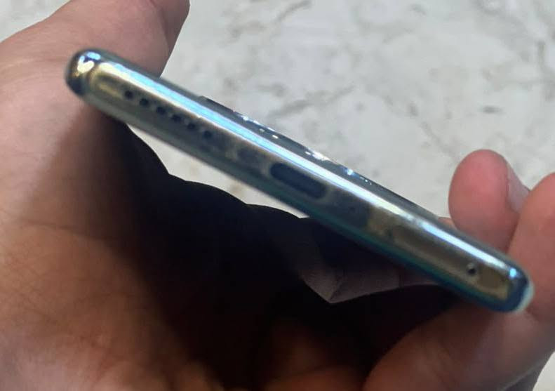 نفنكس زيرو 40 5g/ ذاكره 512رام 8+8يعني 16/ جهاز 120 فريم/ بطاريه 5000 )ملحقات كامله /سعر275/رقمي ***********مكاني بغداد
