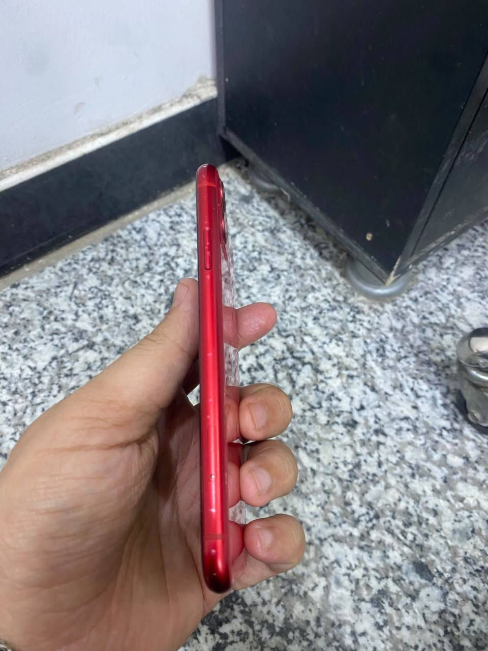 السلام عليكم
ايفون 11عادي نظيف 
وتر مامبدل ولا قطعه 
فقط فطور بل ظهر 
ذاكرة 128 
بطاريه 69 صرف طبيعي
فيس ايدي شغال 
سعر 190 
بغداد ***********
