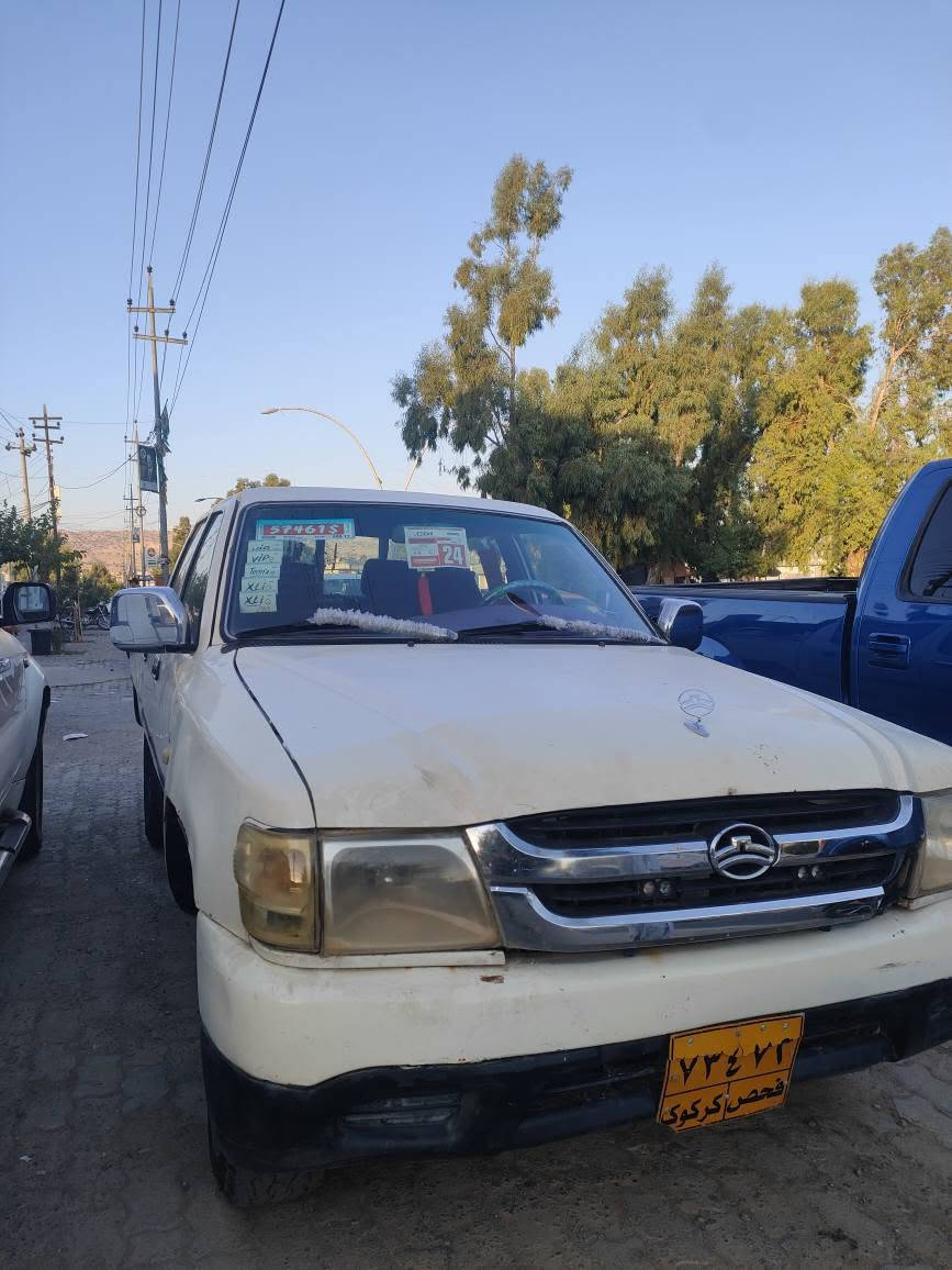 دێر کابرێتەر 2006
گێڕ و مەکینەی مەزبوتە 
سەیارەکە عیزام سبوغە بۆ جوانی 
بێ لێدران 
مەنەفێسەتە 
شوێن کۆیە 
نرخ 24 وەرەقە
*********** whatapp أربيل, العراق
