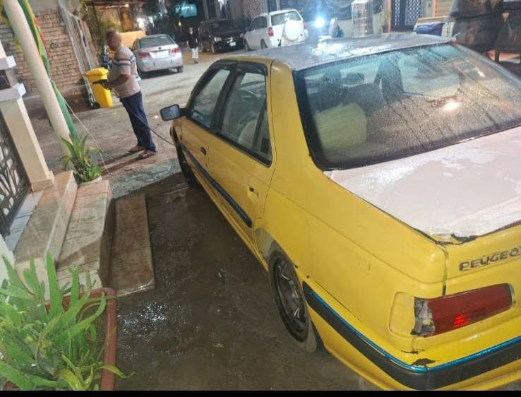 السلام عليكم
مكلف بالنشر 
🚗 بيجو بارس 2015 نظيفة وحلوة 🚗
(السيارة نصبه وأحلى من الصور)
​الرقم: بغداد ألماني جديد (شرط التحويل)
​المواصفات:
​هزة جديدة
​مكينة خيط بخار
​كير مكفول
​تبريد ثلج 🧊
​السعر: 32 ورقة
​العنوان: بغداد - الكاظمية
​📞 للاتصال والاستفسار:
***********
