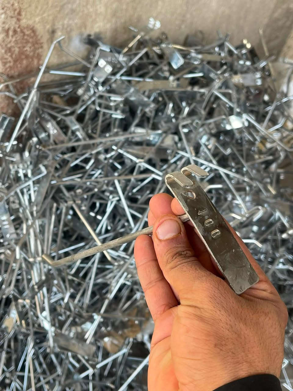 لبيع شبجة أو اذراع مستخدم اسعار مناسبة عنوان مدينة صدر قطاع 24 سوق مريدي انتصل تدلل***********حمودي📞☎️
