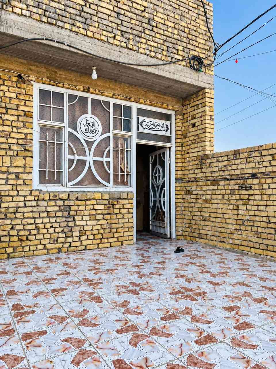 الكوت الجديدة • ٢٠٠م • طابوك