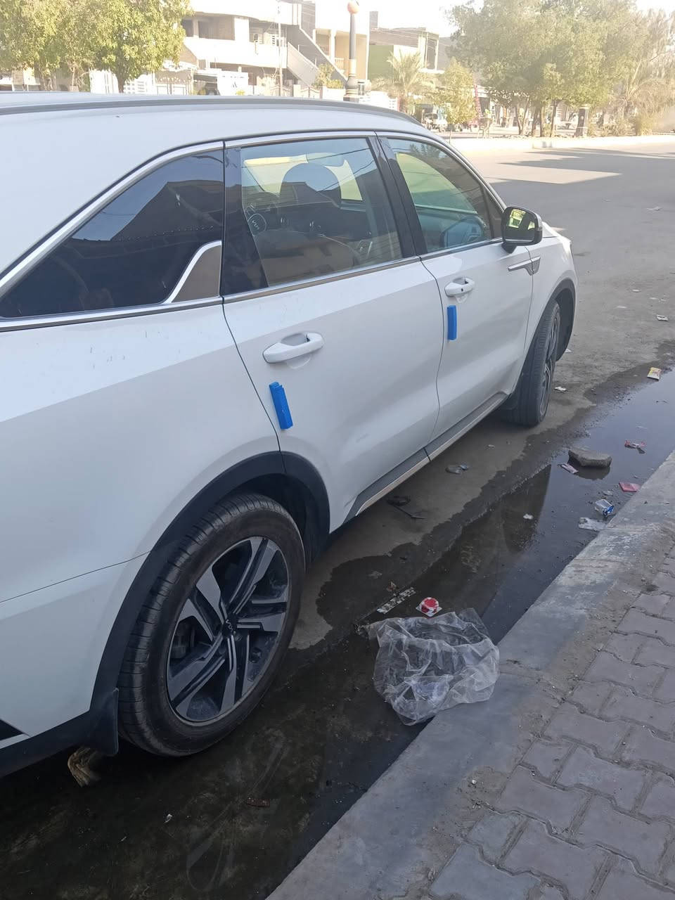 سورنتو 2023
هايبرد صبغ طارف بنيد 
ماشيه 9500
***********
