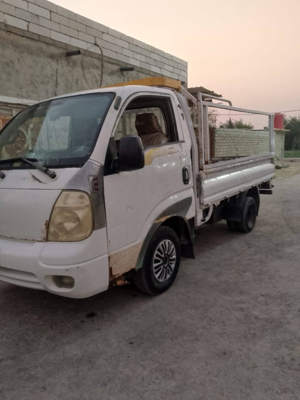 السلام عليكم كيا موديل 2006 مكينه خير من الله لا تنقيص ولا تبخير راعيها يمي سنويه ساقطه السعر 55 وبيها مجال مكان البصره قضاء الهوير ***********
