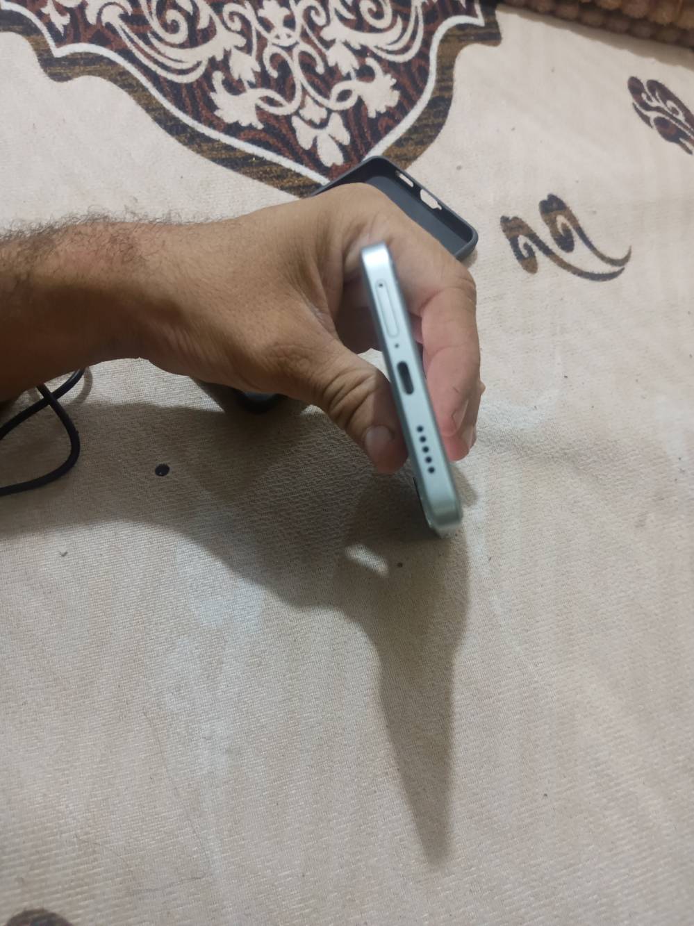 جهاز POCO F6 جديد مستعمل 20 يوم 
بعده وكاله مراوس بايباد 11 برو 2018 او 2020 
او عندك شاومي 6 هم عادي اراوس جهاز نضيف وكفاله عامه كامل ملحقات كرتون .شاحنه . كيبل ؟
ملاحظه مشتري وياا فريز براد وياا هم عنواني نجف حي النداء شارع جامعة الكفيل