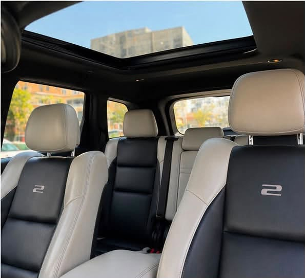🔥 Jeep Grand Cherokee S | 2020 🔥

🇺🇸 خليجي – وكالة هارلم
🧿 فئة S أم الرادار
🌊 لون بحري مميز
⚙️ مكينة 6 سلندر
📍 ماشي 90,000 كم فقط

المواصفات:
• بصمة
• بانوراما
• مقاعد جلد كهربائية + تدفئة
• ذاكرة لمقعد السائق
• نظام صوتي 14 سماعة
• ستيرن كهرباء + تدفئة
• مثبت سرعة
• جنطة كهربائية
• فور ويل 4×4
• نظام توقف ذاتي
• Auto Park – اصطفاف تلقائي
• لايتات زينون + زراكات لايتات
• مرايات شفط + إشارات بالمرايات
• رادار النقطة العمياء
• تدفئة المرايات الجانبية
• رادار ومانع تصادم
• كامرة خلفية
• حساسات 360°
• Auto Stop لإطفاء المحرك أثناء التوقف والازدحام
• 5 وضعيات قيادة
• Apple CarPlay
• دوس كهرباء

✨ مميزات إضافية:
• رقم أربيل الجديد، حرة بأسمي
• تخم تايرات جديد مبدل قبل شهرين
• سيارة نظيفة جدًا ومكفولة
• فقط بارد بداخل الدوسة عند فتح الباب الخلفي
• سنوية تضليل سنة 80%
• مغلفة PPF بضمان 10 سنوات
السعر 288 ورقه وبيه مجال للشراي
📞 لاتصال: 
***********
