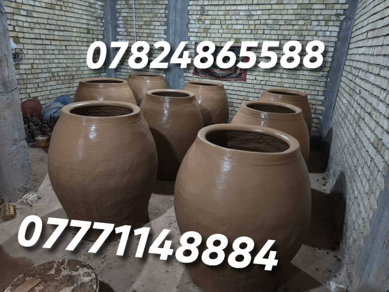((مؤمل الكوفي))((*********** 

لبيع وبناء التنانير جميع الأحجام 

وعمل تنانير شوي الأسماك و تنانير المندي

 وتجهيزات المخابز وآلافران والمطاعم (جمله مفرد) 

#معمل مومل الكوفي الاستفسار والاتصال ***********
