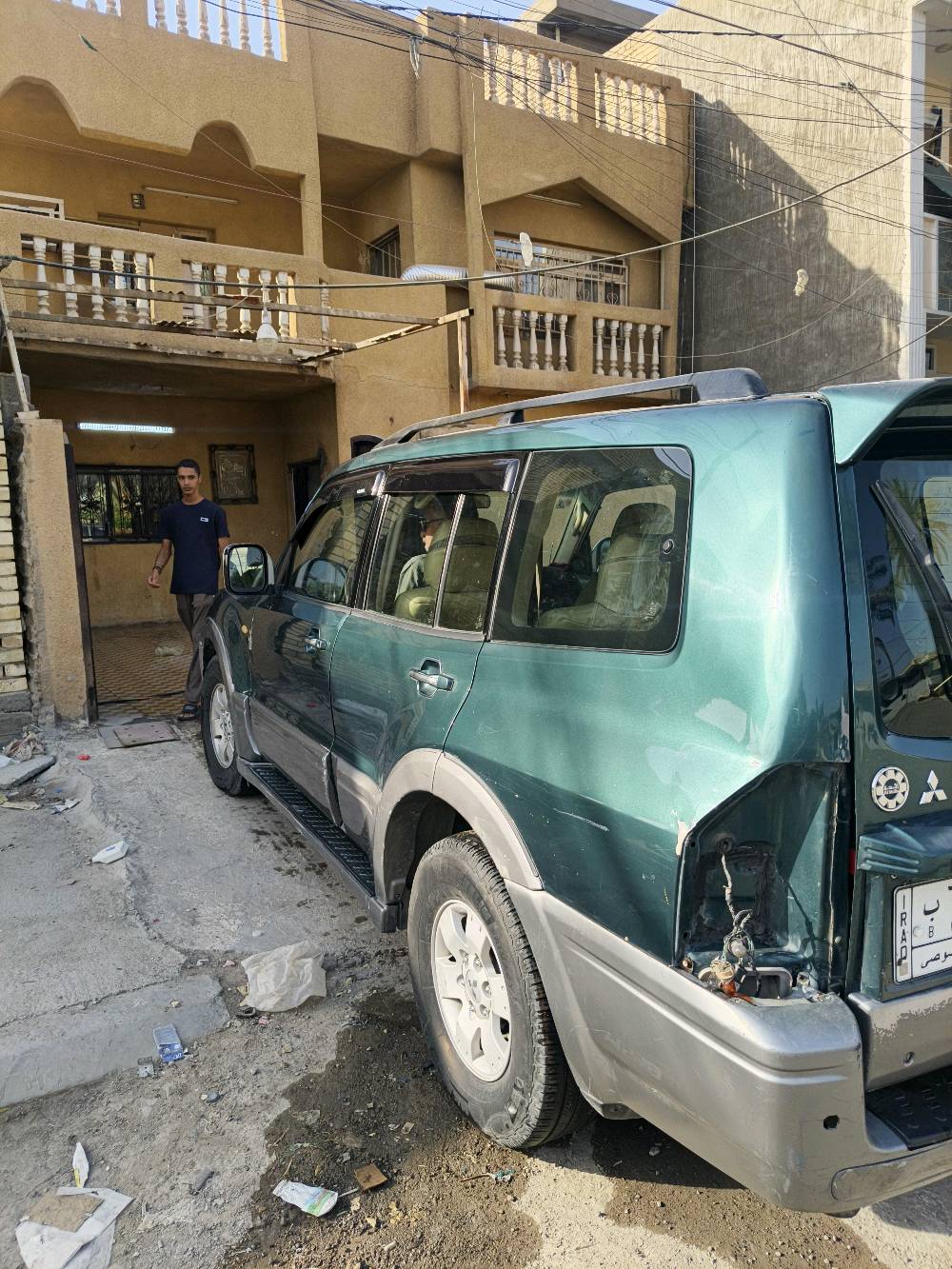 باجيرو ٢٠٠٦
رقم بغداد  باسمنه تحويل ثاني يوم
مكينه ٣٥٠٠ قبل شهر شدينها يم مركز بغداد الي بل بياع
كير مكينه مكفول
تبريد ٣ قطع شغال
كهربائيات كله شغاله 
اناره ترحيب 
ترايك وين مايعجبك سياره حلوه 
نقص السياره فقط بكلايتات خلفيه 
ودبلات اماميه الباقي كله جديد 
ملاحضه البكلايتات والدبلات ينزل حسابهن من سعر سياره
السعر ٧٨ وبيها مجال حك الجيه 
مكاني بغداد البياع 
***********