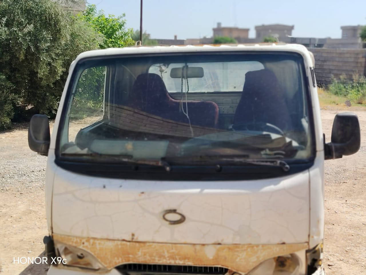 سامسونك للبيع موديل 2002 سياره جاهزه ‏‪***********‬‏

نص مكتوب في الصور:
- HONOR X9c