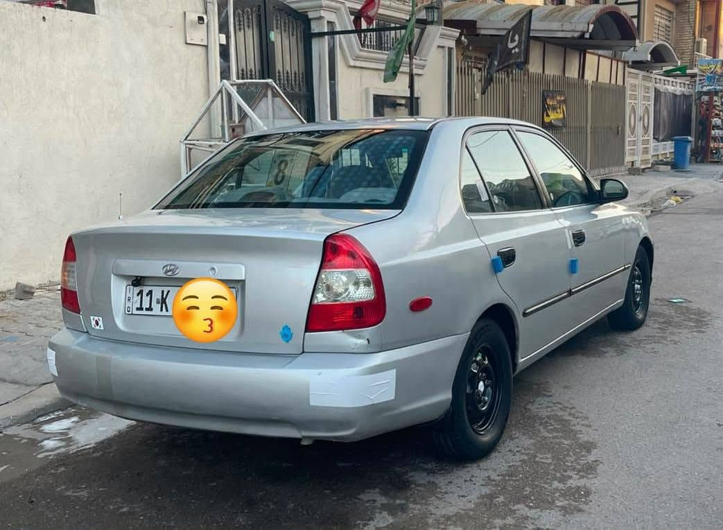 السلام عليكم  
للبيع سيارة هونداي اكسنت 2001
60 $ السعر وبيها مجال للطيبين والشراية سيارة جاهزة محرك وگير وصدر خير من الله 
كهربائيات كاملة
مصبوغة احزام جمالية اثر جراد 
للاستفسار الاتصال ع الرقم 
***********
