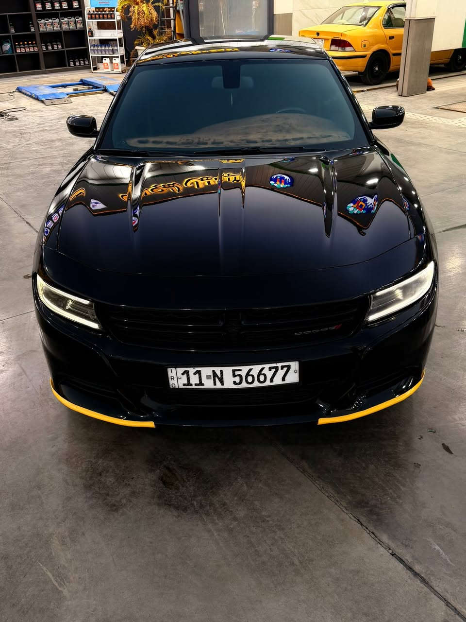 سلام عليكم.  ❤️

جارجر موديل 2017 

وينة ليدور نضافة  وشي رخيص بيع جوه سوك
    
DODGE_GHARGER.SXT     
السياره مواصفات SXT 
*حساسات
*شاشه كار بلي
*كشافات ضباب
كشن كهرباء

*مرايا متحسسه للاضاءه العاليه
*دخول ذكي بصمه 
هواي بعد بيه مواصفات
——اضافات——-

منظومه زنون عالي  اصلي شرط // ثلجيه
بيوجكترات. زنون 
سياره نصبته احله من الصور تجي وشوف سياره جديده بمعنى كلمه ادامه عليه من شركه صدر جديد بمعنى كلمه  اي نقص مابيه 
___

الحادث____
((حادثه خفيف  جداً))سياره  فقط  قبق جنطه بلادي مبدل  .       بدون دواخل      ///صور حادث موجوده 

السعر. 169$$$$$.   🏦🏦
مكاني بغداد🏨🏨 بحي اور 
للاستفسار  اخوكم سجاد للأمي ***********
