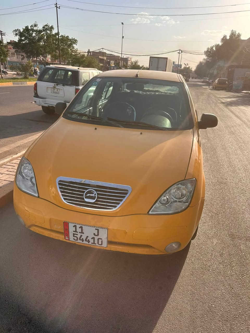 سلام عليكم طيبه للبيع موديل 15 سنويه باسمي تحويل ثاني يوم تبريد ثلج كهربائيات كلشي شغال رايدها 37 وبيها مجال للشراي عنواني الزعفرانيه للتواصل ***********
