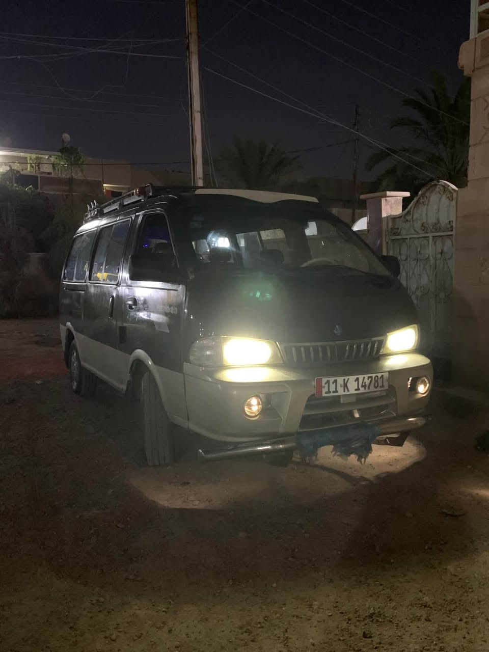سلام عليكم 2001  بلاديه  كفاله عامه محرك كير اكسل بيه شبرين معجون فقط الباقي شلع بلاد دوشمه  جديده. وياله منغولي  لايت زنون رقم نكليزي بغداد بسمي  سنويه لل٢٩  سعر 80 مكاني بغداد 
رقمي  
***********

