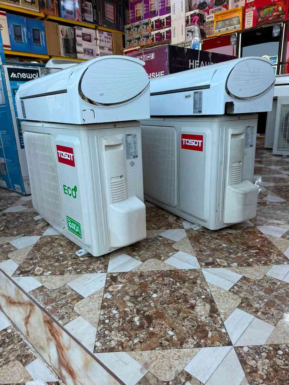 توسوت 1 طن عدد 2 بلادي مداخل تصليح نضيفات بس تشد عنواني الرمادي شارع الجرايشي خابرني وتدلل ***********
