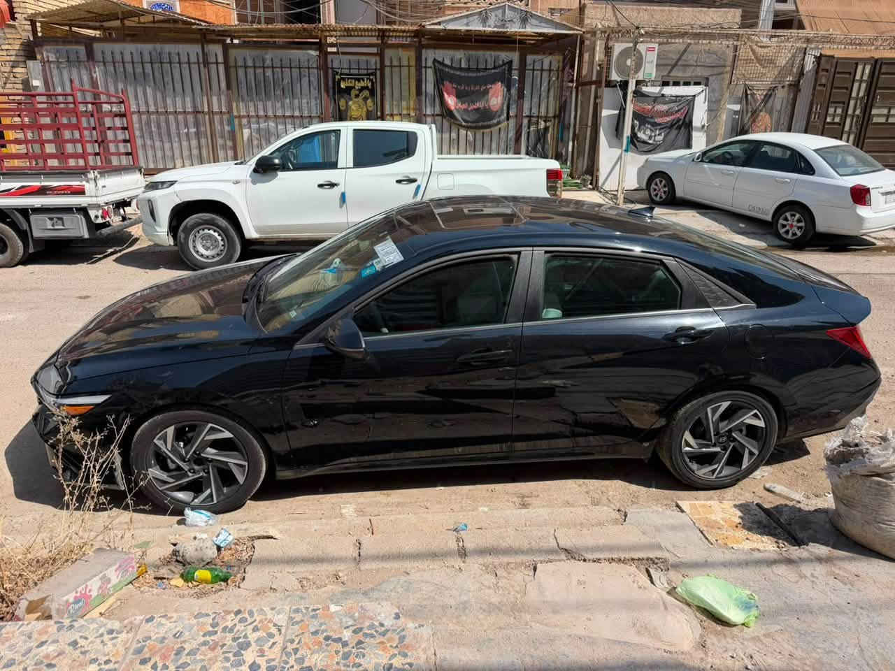 السلام عليكم 🌹

للبيع أو مراوس حسب القناعة
🚘 هيونداي النترا هايبرد 2025

🔹 ممشى السيارة: 18 ميل
🔹 فول مواصفات 1/1
🔹 دخول ذكي
🔹 ترحيب
🔹 جنطة ذكية
🔹 فتحة سقف
🔹 كشنات جلد تدفئة وتبريد
🔹 رادارات أمامية وخلفية وجانبية
🔹 تحكمات ستيرن
🔹 مثبت سرعة
🔹 قيادة ذاتية
🔹 شاشة دجتل
🔹 وبعد بيها هواية تفاصيل ومواصفات

🛞 تخم تاير جديد
🔧 مسويلها إدامة كاملة
✅ ما بيها أي شي مبدل

🎨 السيارة:
بارد فقط، بدون صبغ.

* بنيد 4 أصابع
* جاملغ 4 أصابع
* بدايه جاملغ الغشم من أمريكا بسيط جدًا وبداية
* طخة صغيرة بالدوسة
    📸 الصور مرفقة وتوضح كل التفاصيل

✨ السيارة نضيفة بمعنى الكلمة وجاهزة.

💰 السعر: 155$
وبيها مجال بسيط للطيبين

📍مكاني :بغداد الشعله 

📞 للتواصل:
***********
***********
