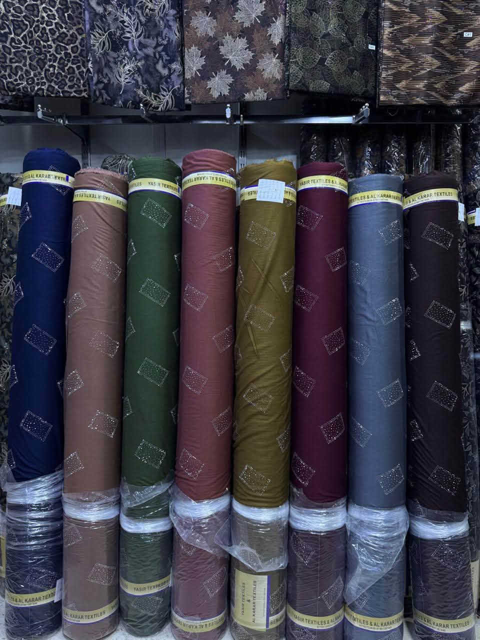 نوفر لكم كل ماهو جديد 
من اقمشه < حسين عبد الامير كاظم >
ارقى انواع الاقمشه النسائيه المستورده
نوع القماش :-  صوفيا حجر ستراس ٢ نقشة 
العنوان: بغداد•الشورجه•سوق الرشيد قرب سوق الصفافير 
للاستفسار مراسلة الصفحة او الاتصال على الرقم: ***********
يتوفر واتساب 
البيع جملة فقط  
لا نتعامل بالقطع 
((( جملة فقط)))
