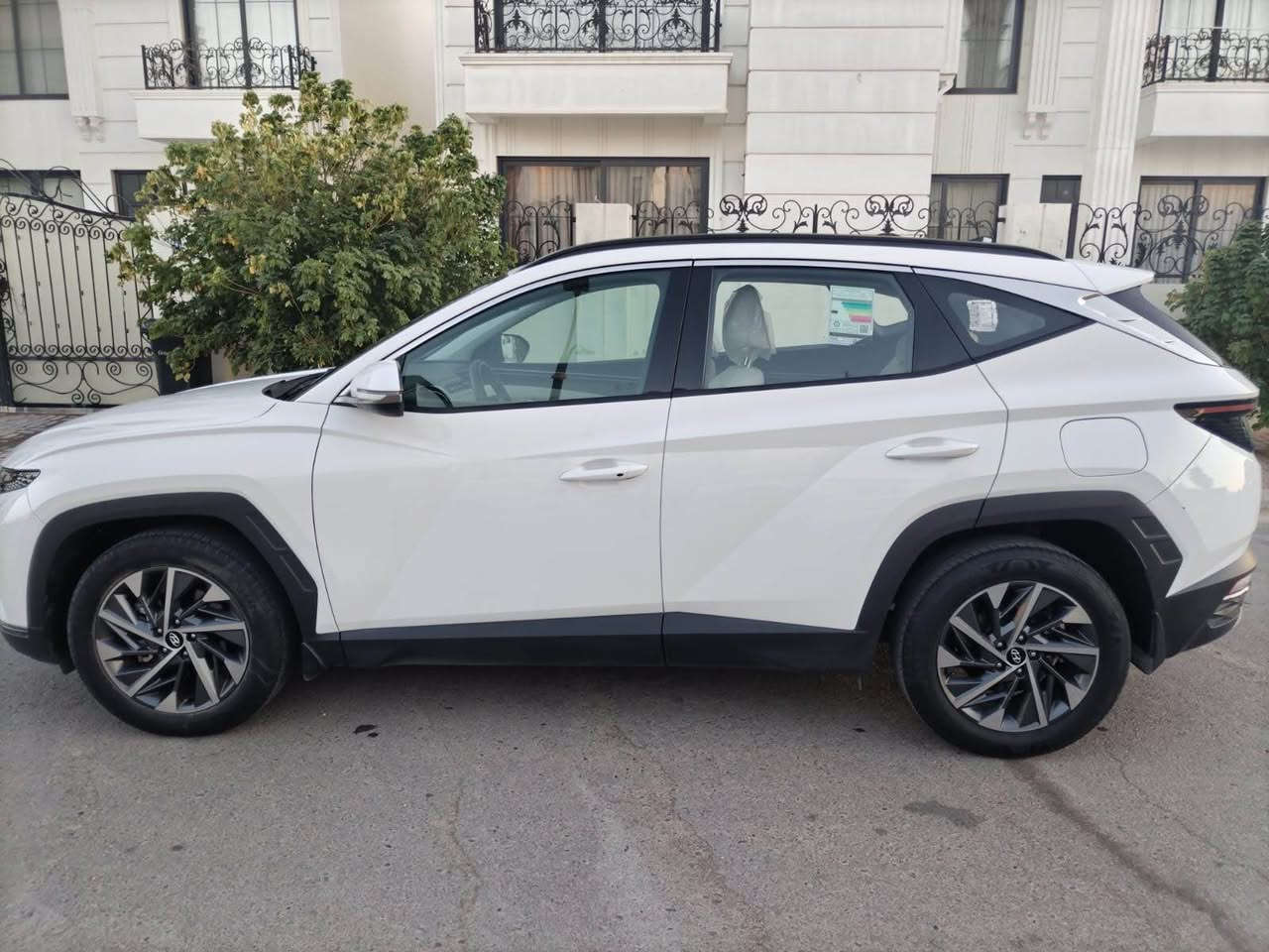 هیۆندای تۆکسۆن مۆدێل ٢٠٢٤ 
خەلیجی سفری هەولێرە 
زەمانی شەریکەی ماوە 
٤٧ هەزار رۆیشتیە 

مواصەفات :- 

بەسمەیە
شەغالە
پەردەی بیلادی 
جام کارەبایی
برێک دوگمەیە

سەیارەکی بێ مسرووفە 

گێر و سوکان و تبرید بە شەرت

پەیوەندی بکەن بەم ژمارەیە :- *********** أربيل, العراق

