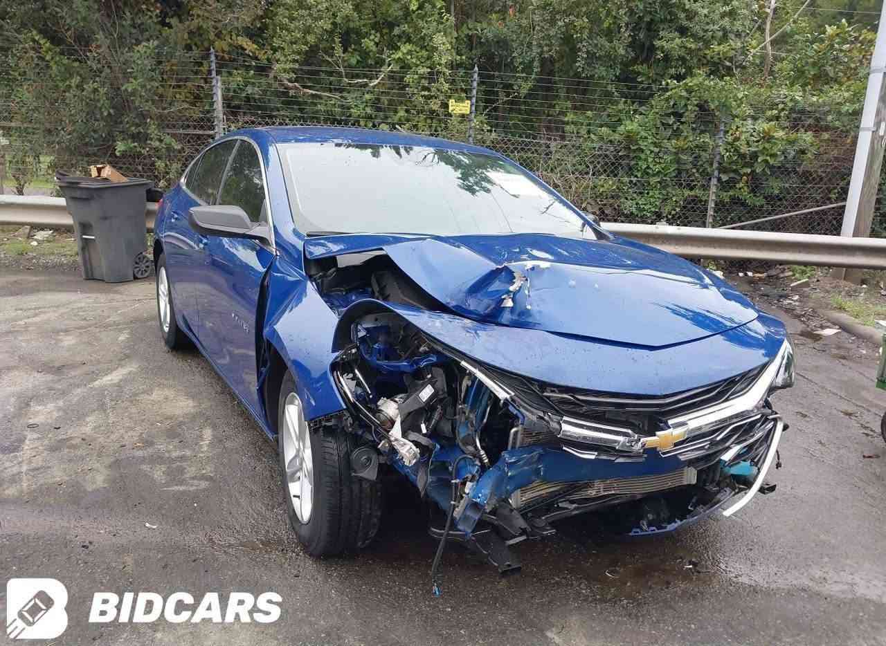 السلام عليكم 23 ماليفو ماشيه 50 جديده حادثها بالمنشور مكاني كربلاء السعر 115   مكينه   كفاله سياره جديده ما عايزه كل شيء رقم اربيل انجليزي تريد وكاله تريد تحويل السياره صندوق تبريد ثلج  واي بيها مواصفات بدون دواخل بها قطعتين فقط *********** () ***********
