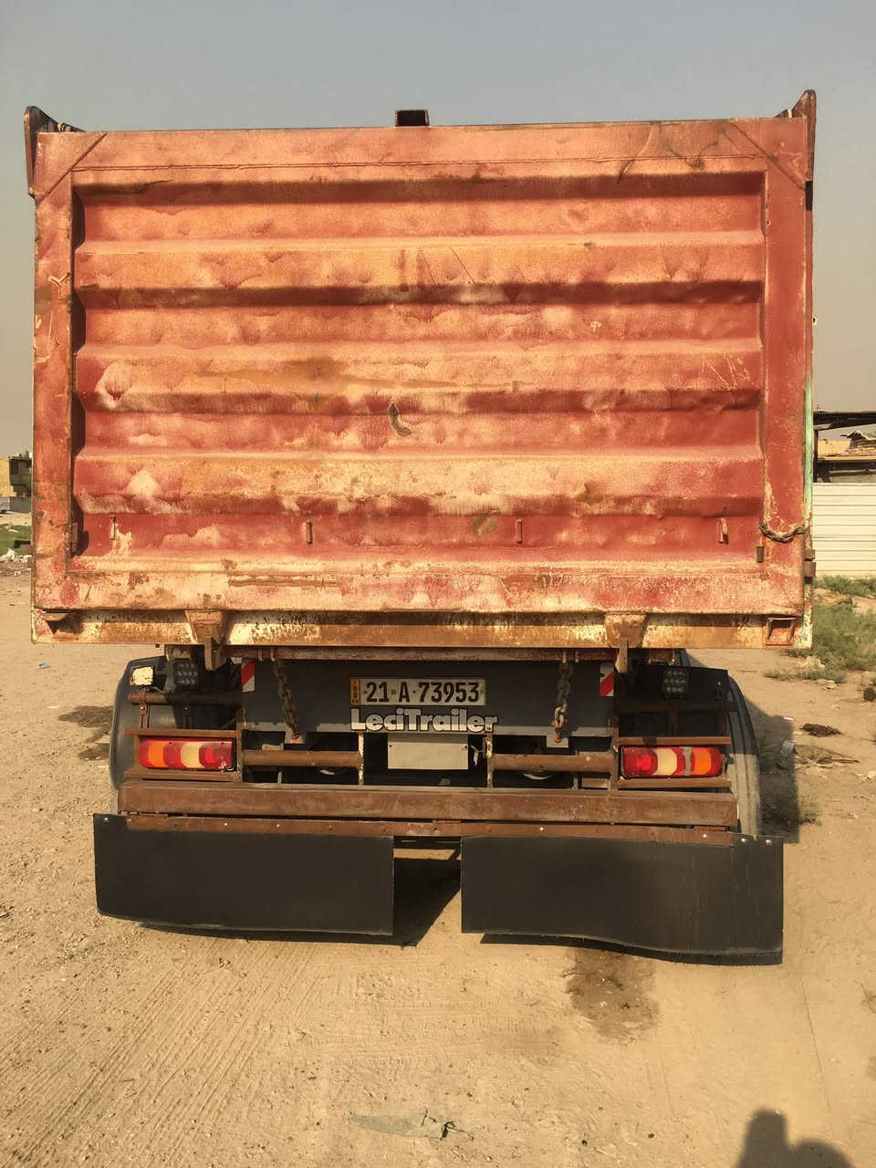 ***********

نص مكتوب في الصور:
- www.mestebeld-trucks.com
- كروب بيع وشراﺀ تريلات من جميع مح... سهجهاد شهاسهمه مجموعة عامة السلام عليكم مان للبيع راس وعربانة ذرعة ٢٦ م كير ١٢ نمرة اوتوماتيك مكينة شاديله مال برفان السيارة مكفولة مكينة كير قمارة و مابيﻬة نقص ثلاجة شغالة كهرباﺀ شغالة رتايدر ٦ طكات بريك عربانة كاملة وجاي تشتغل على نقلية مال حصو حتة شغلـة وياها مكان السيارة بغداد الشعلة السعر 190 وبيﻬة مجال ملاحظة (؟ ( العربانة بيﻬة جفية ومعدليﻬة؟)) ***********