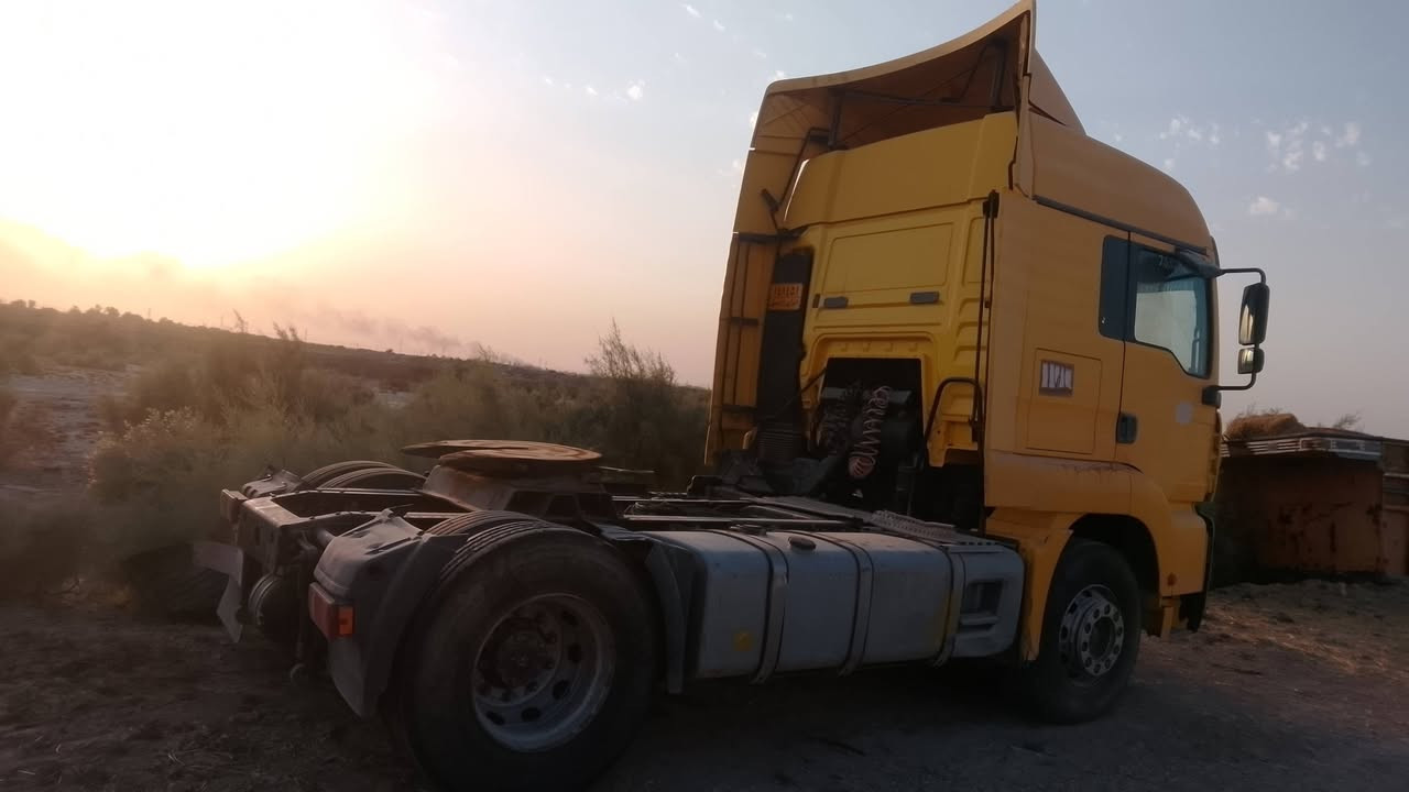 للبيع مان 2003سياره جديده وجاهزه كير اوتو تبريد تدفئه شغالات سنويه فلات السعر72$/***********مكان ميسان
